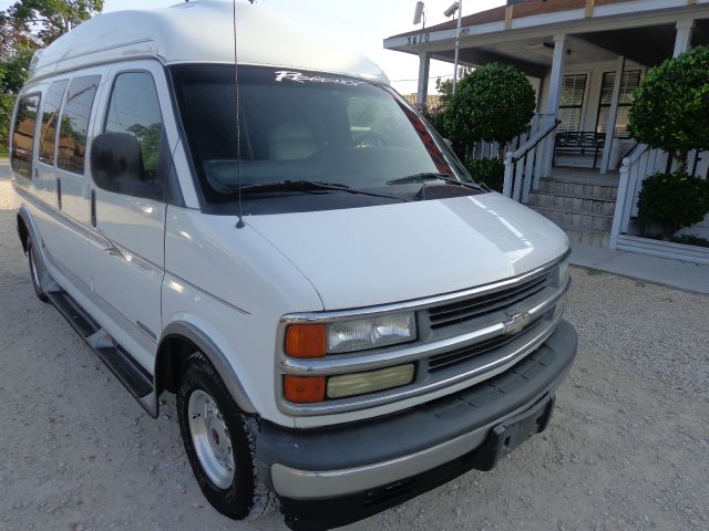 Chevrolet Express 2002 photo 3