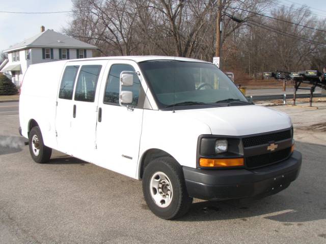 Chevrolet Express 2003 photo 1