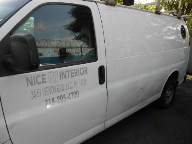 Chevrolet Express 2003 photo 9