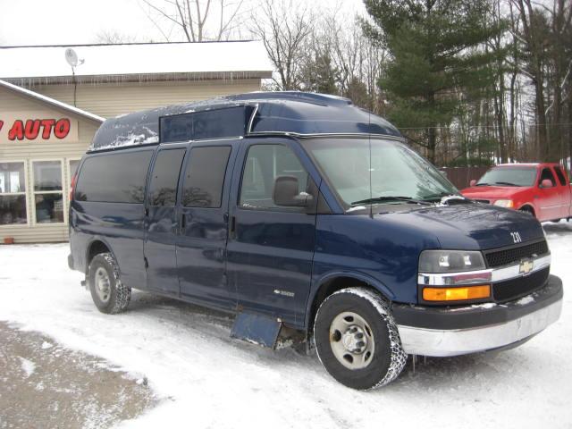 Chevrolet Express 2003 photo 1