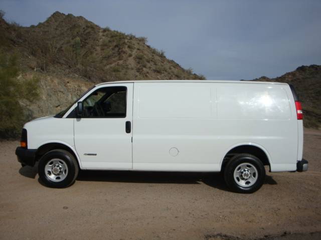 Chevrolet Express 2003 photo 2