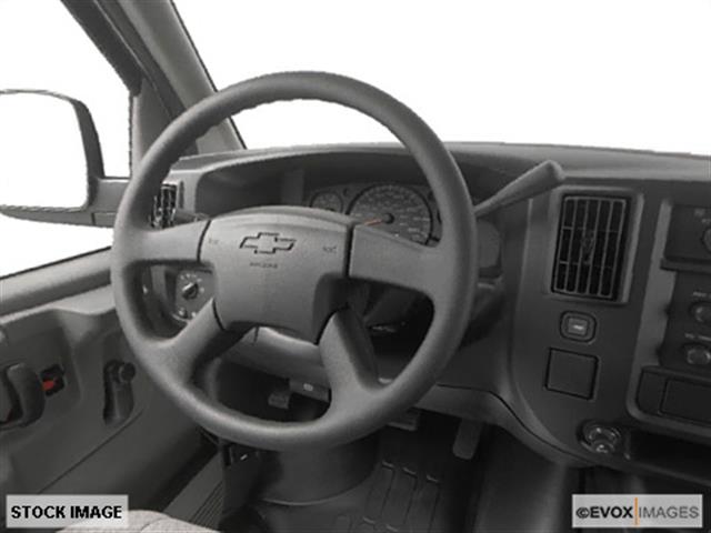 Chevrolet Express 2003 photo 2