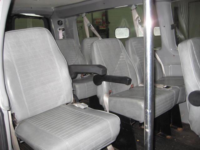 Chevrolet Express 2003 photo 2