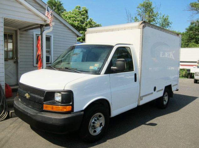 Chevrolet Express 2003 photo 2