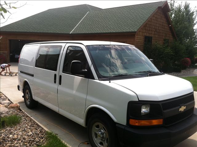 Chevrolet Express 2003 photo 2