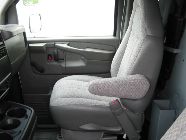 Chevrolet Express 2003 photo 1