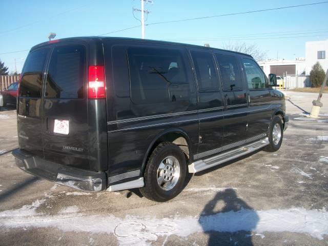 Chevrolet Express 2003 photo 3