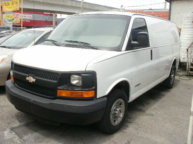 Chevrolet Express 2003 photo 3