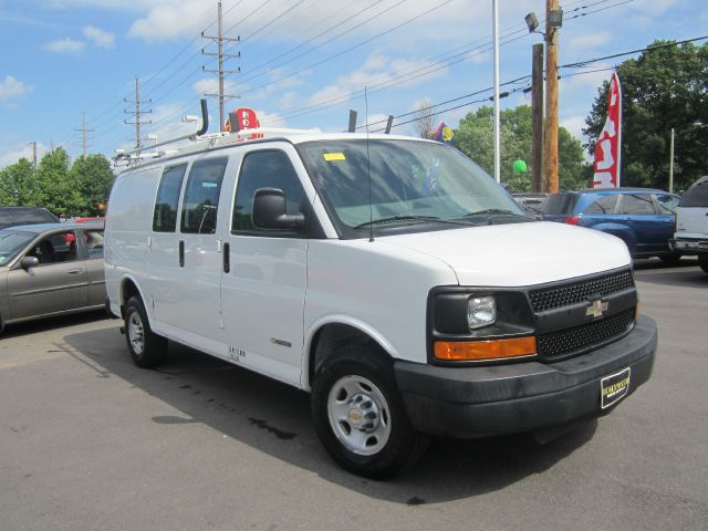 Chevrolet Express 2004 photo 16