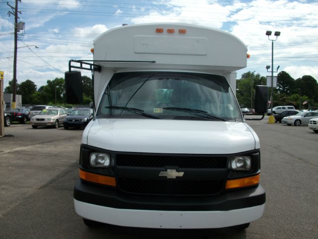 Chevrolet Express 2004 photo 3