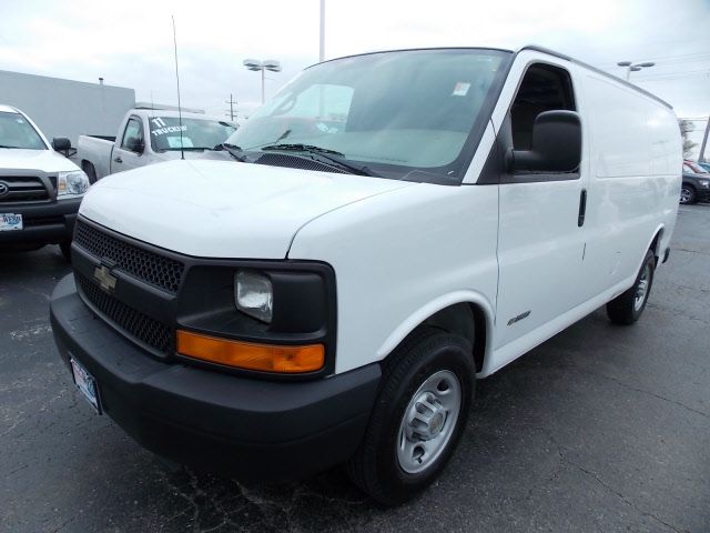 Chevrolet Express 2004 photo 1