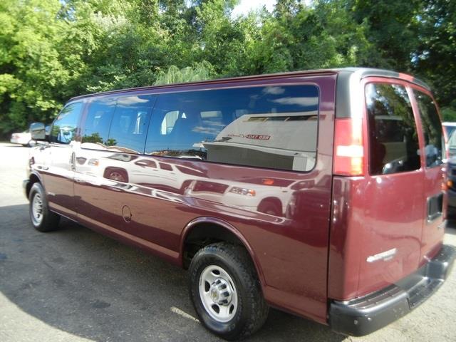 Chevrolet Express 2004 photo 1