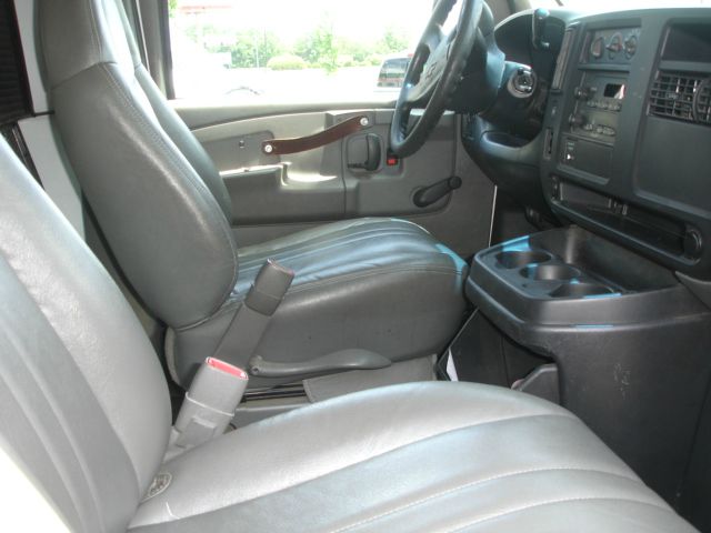 Chevrolet Express 2004 photo 6