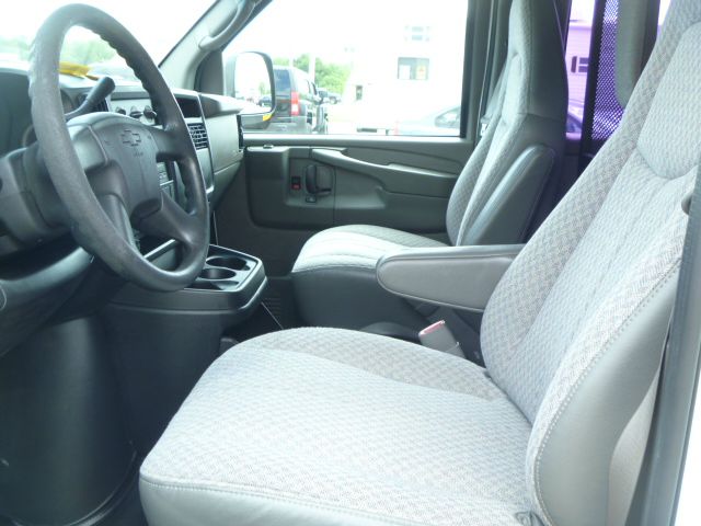 Chevrolet Express 2004 photo 13