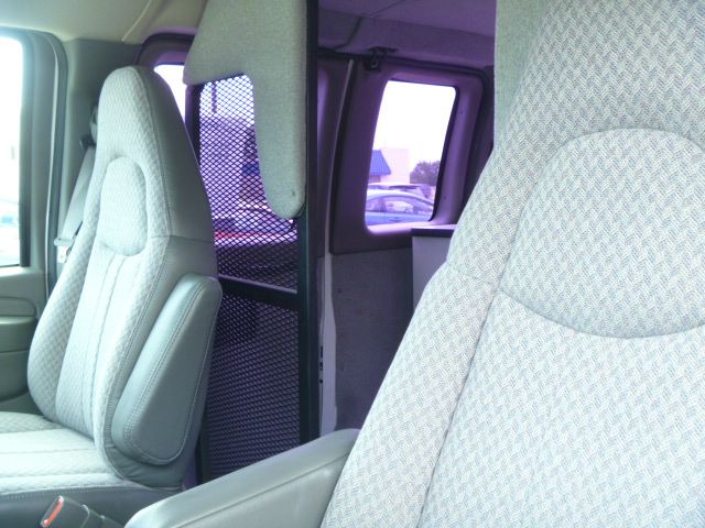 Chevrolet Express 2004 photo 15