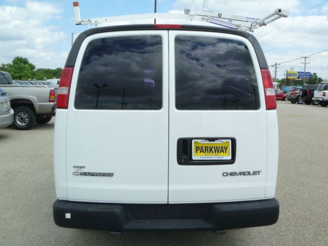 Chevrolet Express 2004 photo 20