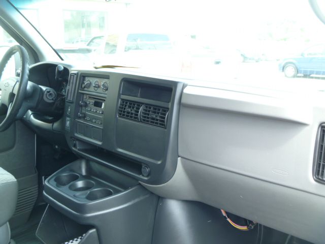 Chevrolet Express 2004 photo 8