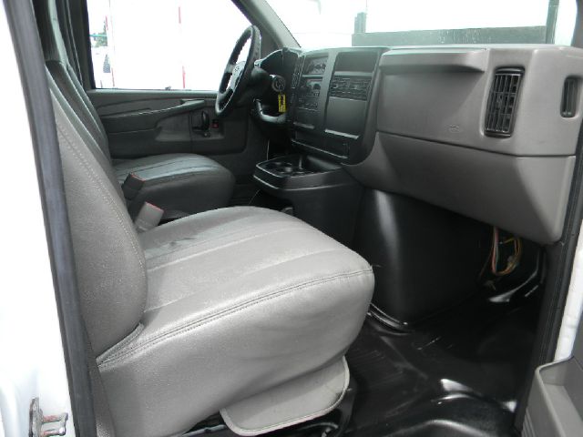 Chevrolet Express 2004 photo 3