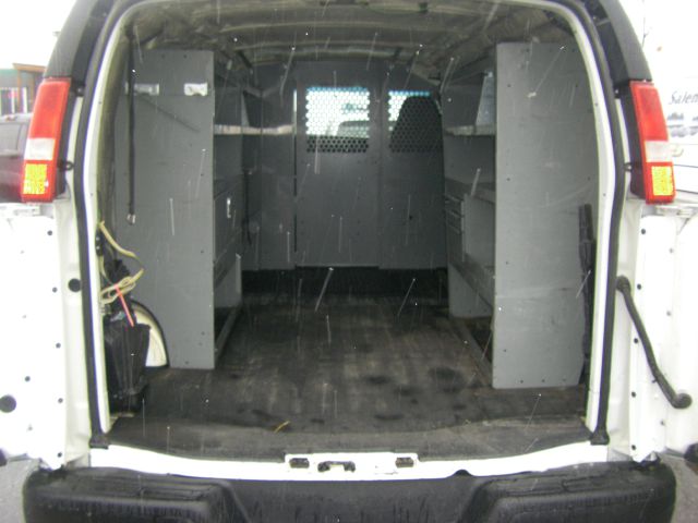 Chevrolet Express 2005 photo 2