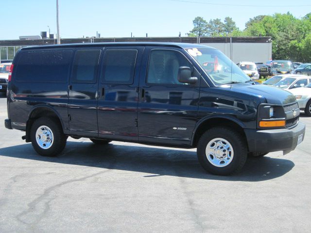 Chevrolet Express 2005 photo 2