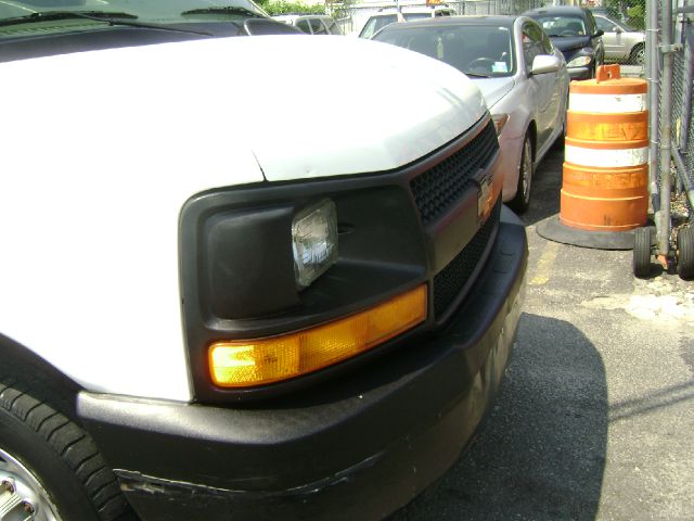 Chevrolet Express 2005 photo 19