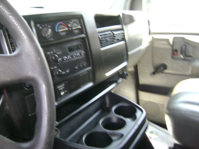 Chevrolet Express 2005 photo 26