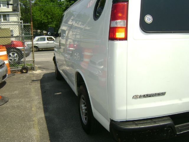 Chevrolet Express 2005 photo 3