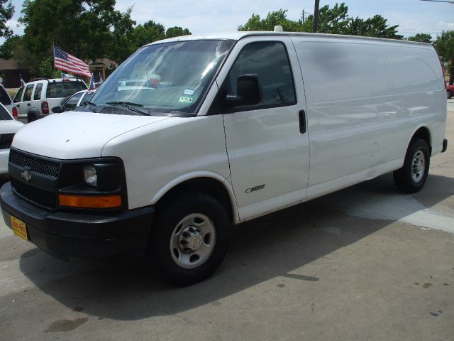 Chevrolet Express 2005 photo 2