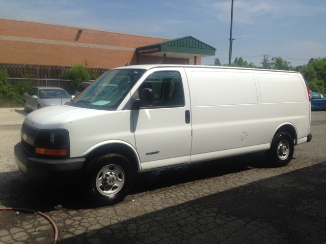 Chevrolet Express 2005 photo 2