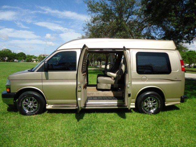 Chevrolet Express 2005 photo 2