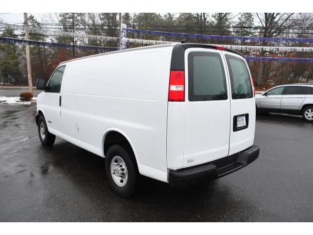 Chevrolet Express 2006 photo 2