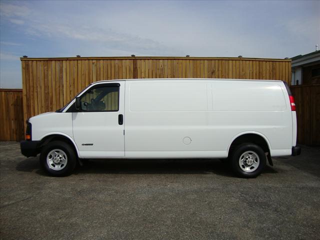 Chevrolet Express LS 4X4 Passenger Van