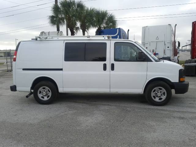 Chevrolet Express 2006 photo 2