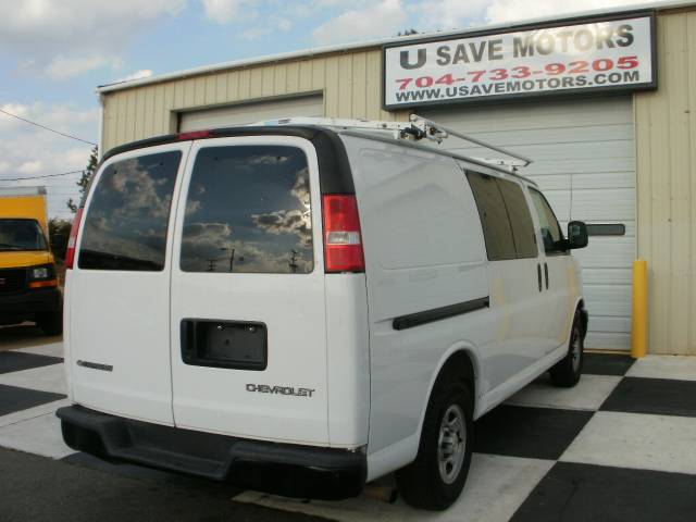 Chevrolet Express 2006 photo 2