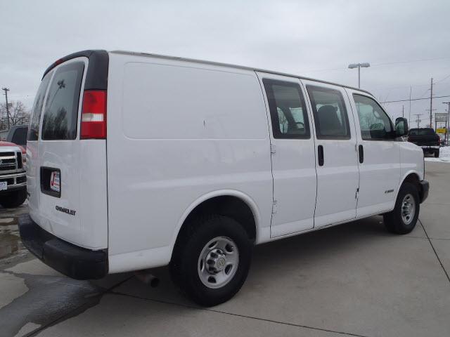 Chevrolet Express 2006 photo 2