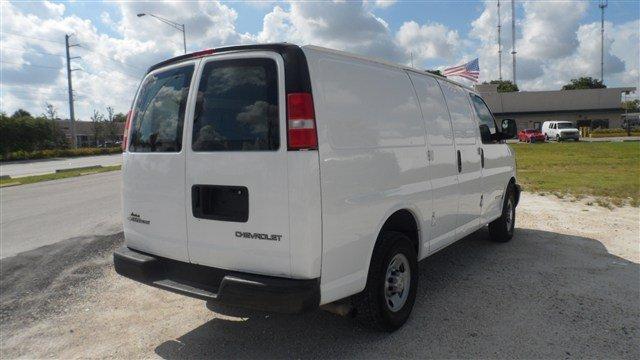 Chevrolet Express 2006 photo 2