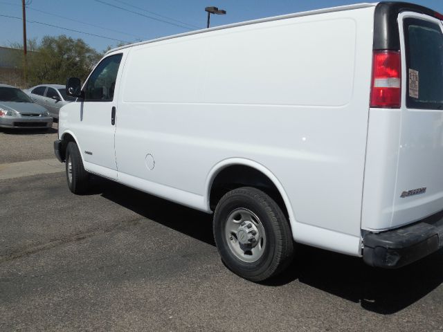 Chevrolet Express 2006 photo 2