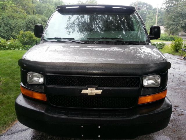 Chevrolet Express 2006 photo 2