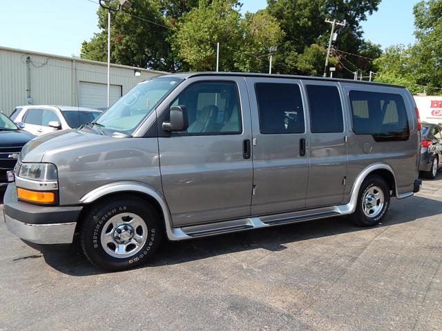 Chevrolet Express 2006 photo 2