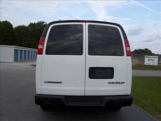 Chevrolet Express 2006 photo 2