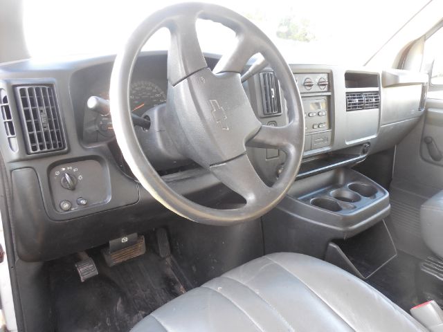 Chevrolet Express 2006 photo 2