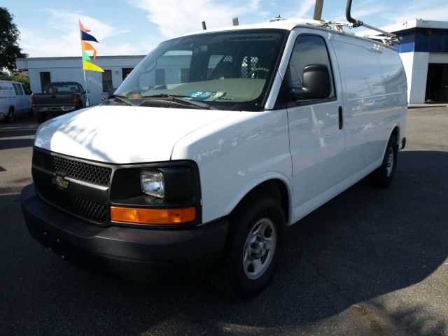 Chevrolet Express 750i 4dr Sdn Passenger Van