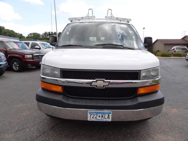 Chevrolet Express 750i 4dr Sdn Passenger Van