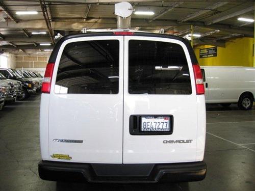 Chevrolet Express 2006 photo 2