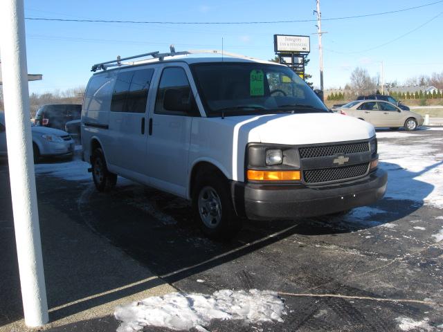 Chevrolet Express Base Passenger Van