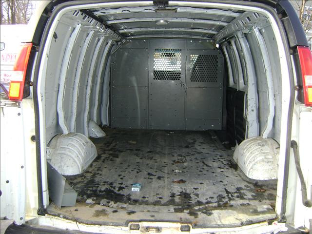 Chevrolet Express 2006 photo 2