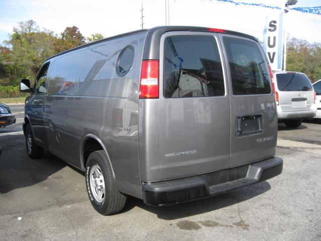 Chevrolet Express 2006 photo 2