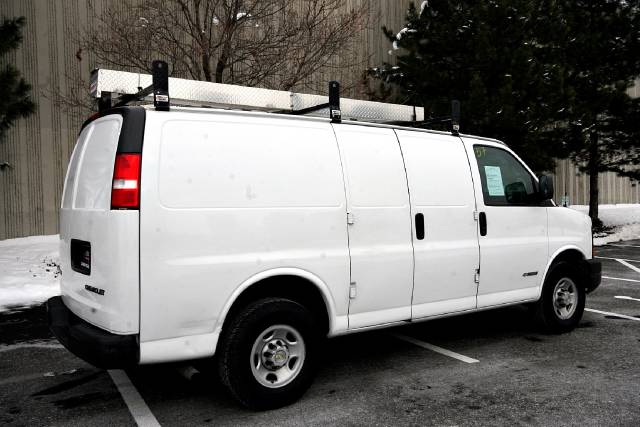 Chevrolet Express 2006 photo 2