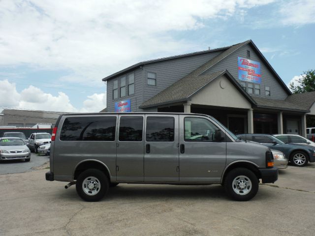 Chevrolet Express 2006 photo 2