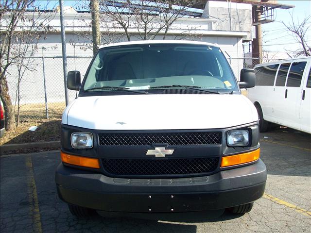 Chevrolet Express Base Passenger Van